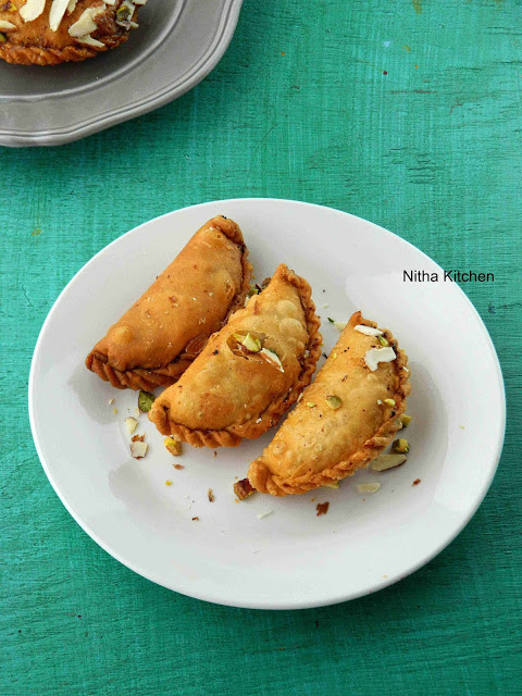 Traditional Mawa Gujiya Recipe | Handmade Chandrakala Recipe