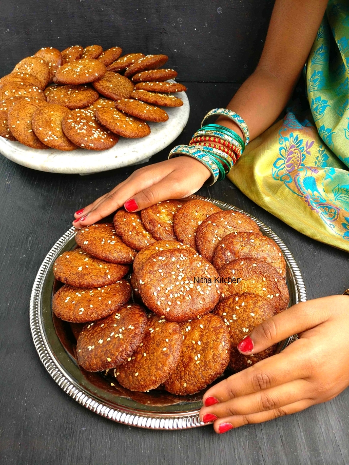 karupatti adhirasam video recipe