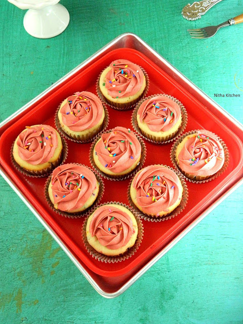 Vanilla Cupcakes with Chocolate Buttercream Frosting
