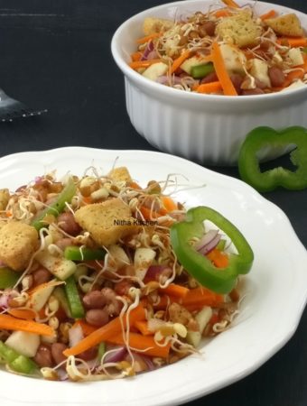 horse gram sprouts salad mulaikatiya kollu salad recipe