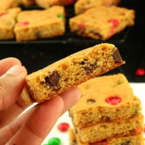 M&M Chocolate Chip Blondie Cookie Bars , An Eggless Recipe From Scratch