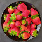 How to clean and store whole Strawberries for a week with a video demo
