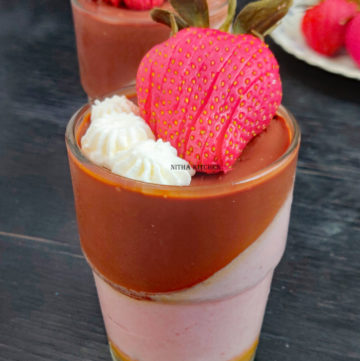eggless strawberry chocolate mousse video recipe