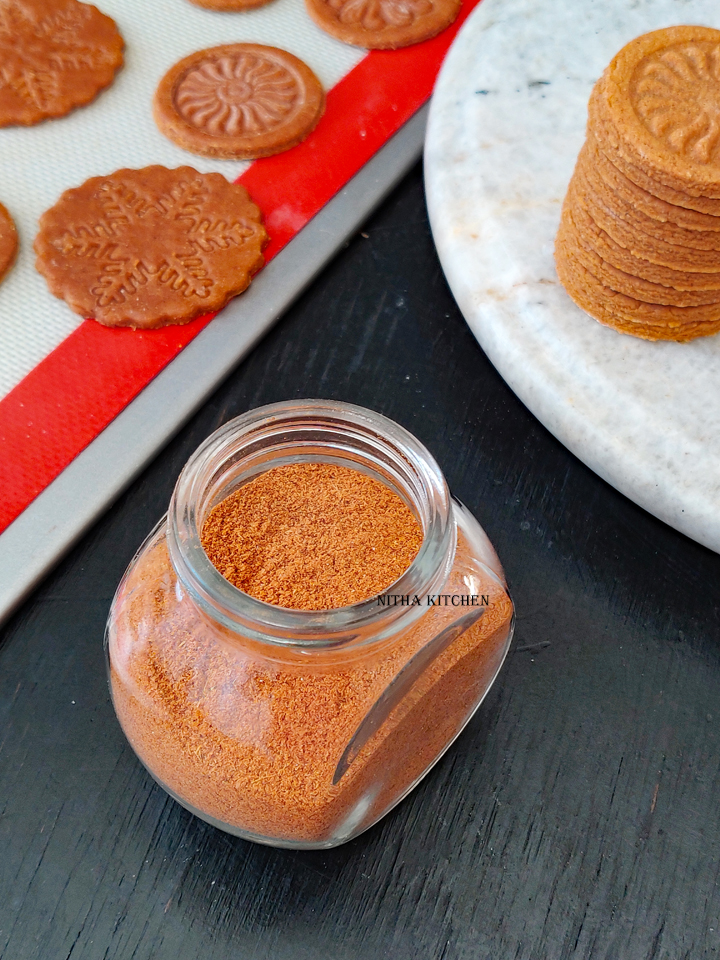 Homemade Gingerbread Spice Mix Recipe with step by step instructions