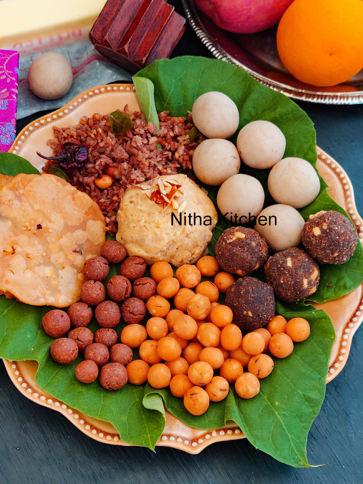 happy krishna jayanthi , gokulashtami recipe ideas, uppu seedai, vella seedai, rava ladoo , red aval laddu , thattu vadai , palkova , krishnar pirantha naal palaharam , krishna jayanthi palaharam, sivappu aval recipes, sivappu aval puli sadam, poha puliyodarai